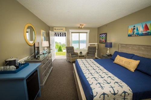 Strawberry Hill Seaside Inn image 15