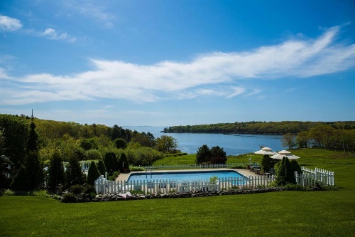 Strawberry Hill Seaside Inn image 6