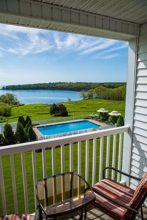 Strawberry Hill Seaside Inn image 8