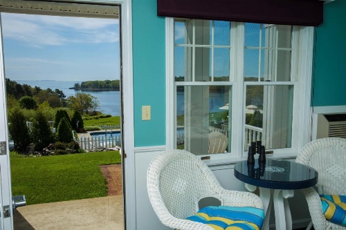 Strawberry Hill Seaside Inn image 9
